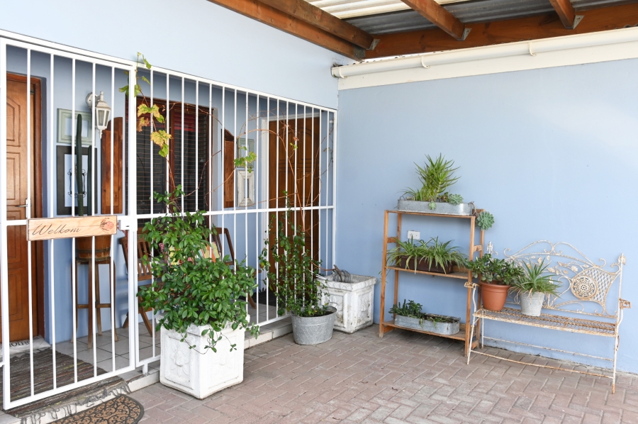 2 Bedroom Property for Sale in Strand South Western Cape